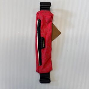 Amphipod Refelctive Cats Stretchy Waist Belt New!!